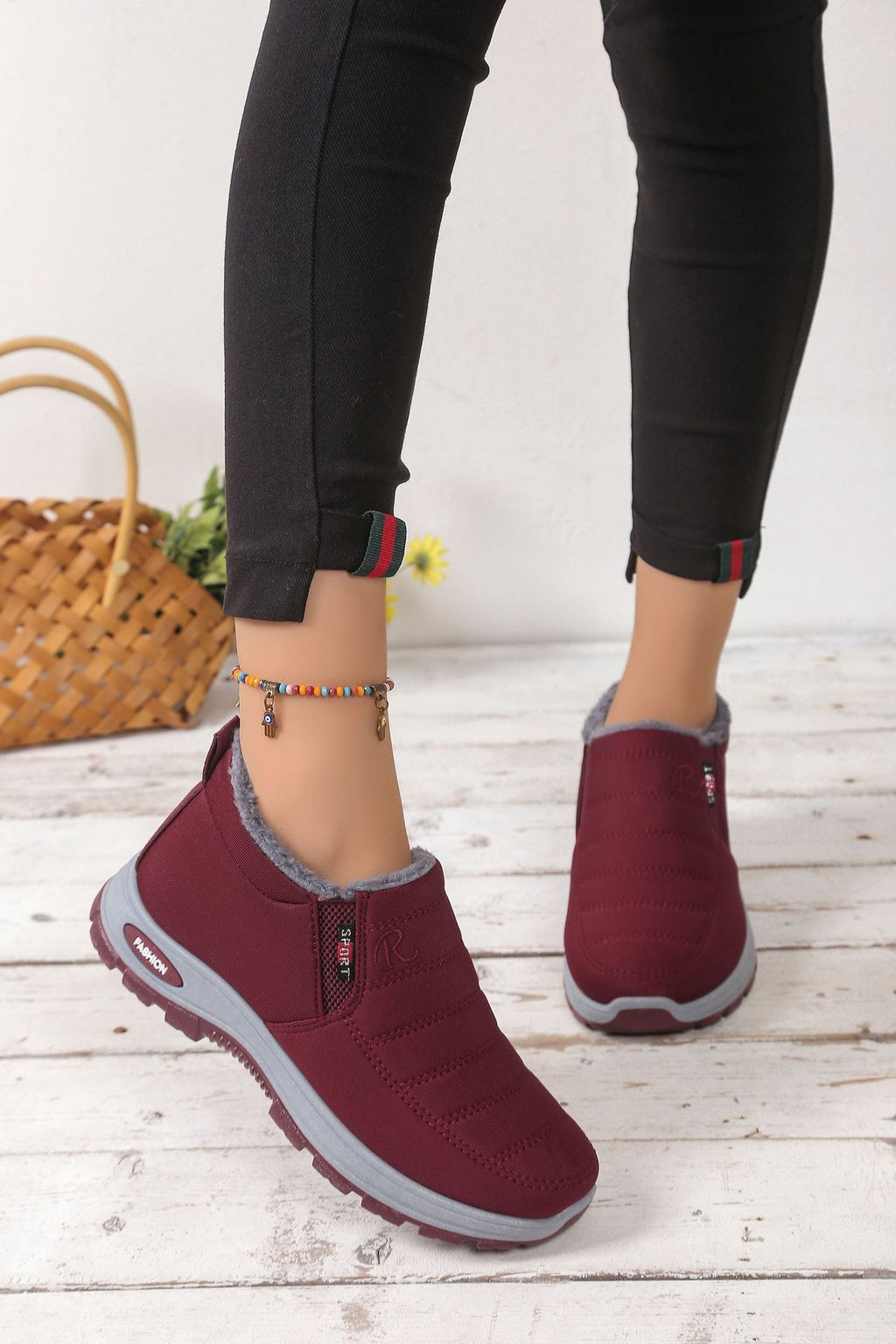 🔥 【Specjalna zniżka 50%】【35–48】 👢 Zimowe buty unisex z ocieplającym pluszowym podszyciem – ciepłe, wygodne i antypoślizgowe na chłodne dni
